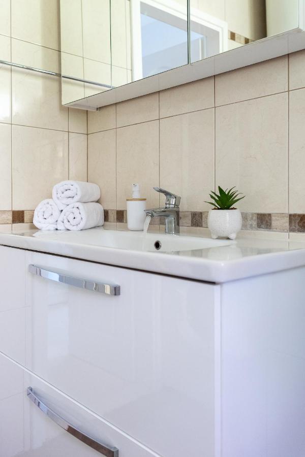 Sunspot Apartment - Beautiful View With Big Garden, Free Parking, Central Dubrovnik Exterior foto